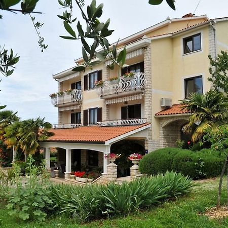 Hotel Haus Liliana Tar-Vabriga Exteriér fotografie